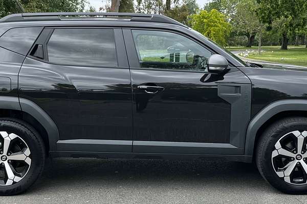 2025 Renault Duster Techno X1311