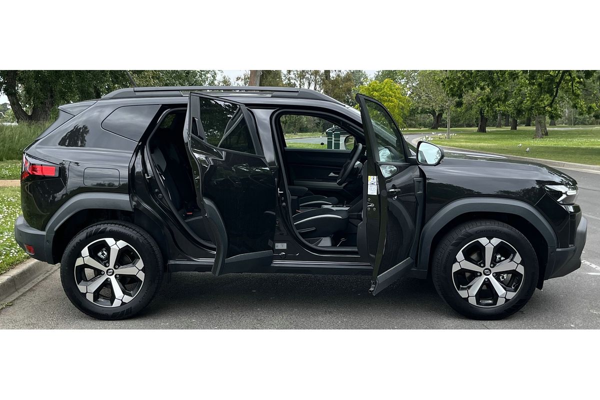 2025 Renault Duster Techno X1311