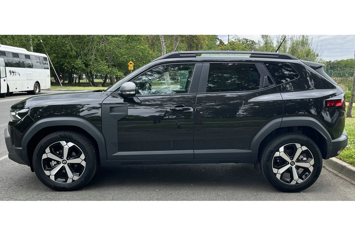 2025 Renault Duster Techno X1311