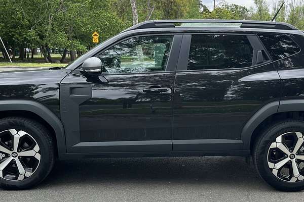 2025 Renault Duster Techno X1311