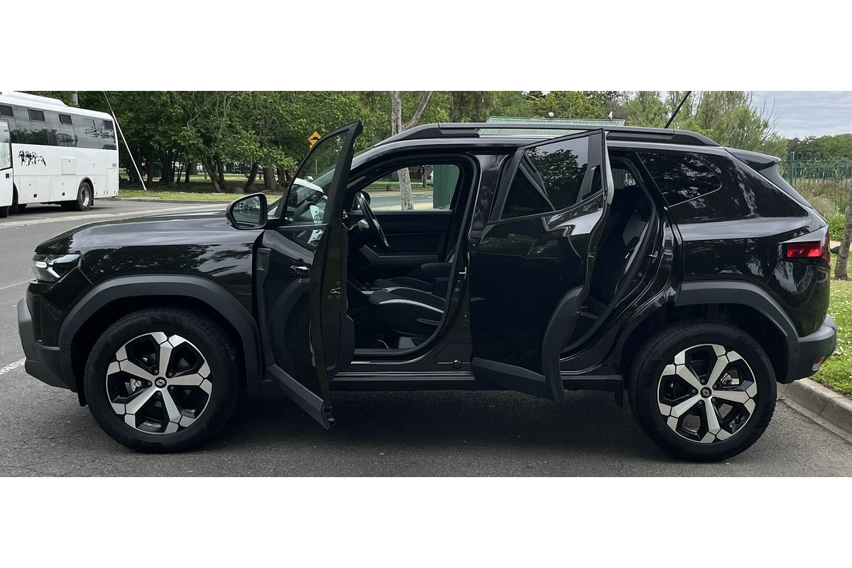 2025 Renault Duster Techno X1311