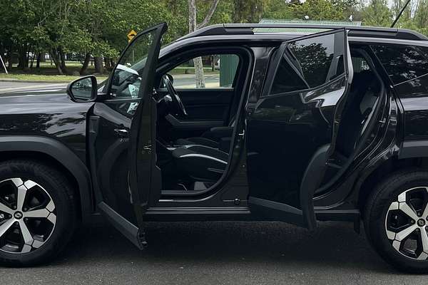 2025 Renault Duster Techno X1311