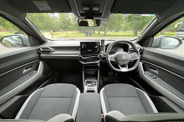 2025 Renault Duster Techno X1311