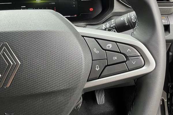 2025 Renault Duster Techno X1311