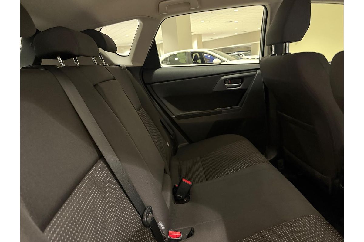 2018 Toyota Corolla Hybrid ZWE186R