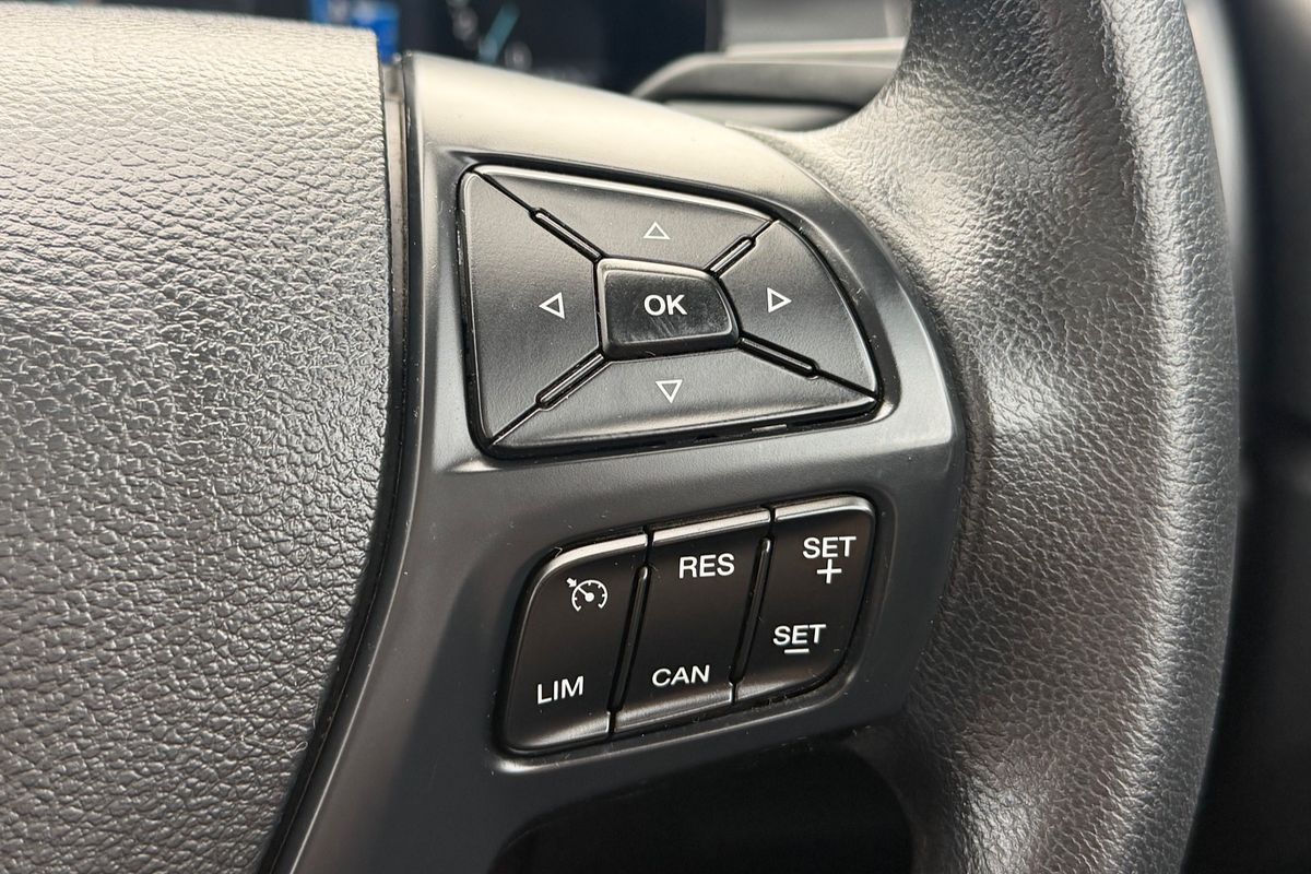 2018 Ford Everest Ambiente UA II 3.2L