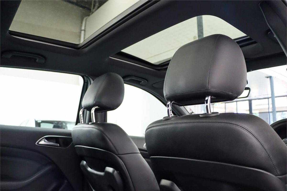 2013 Mercedes-Benz B-Class B200 W246