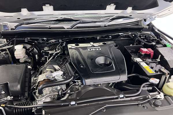 2020 Mitsubishi Triton GLS MR 4X4