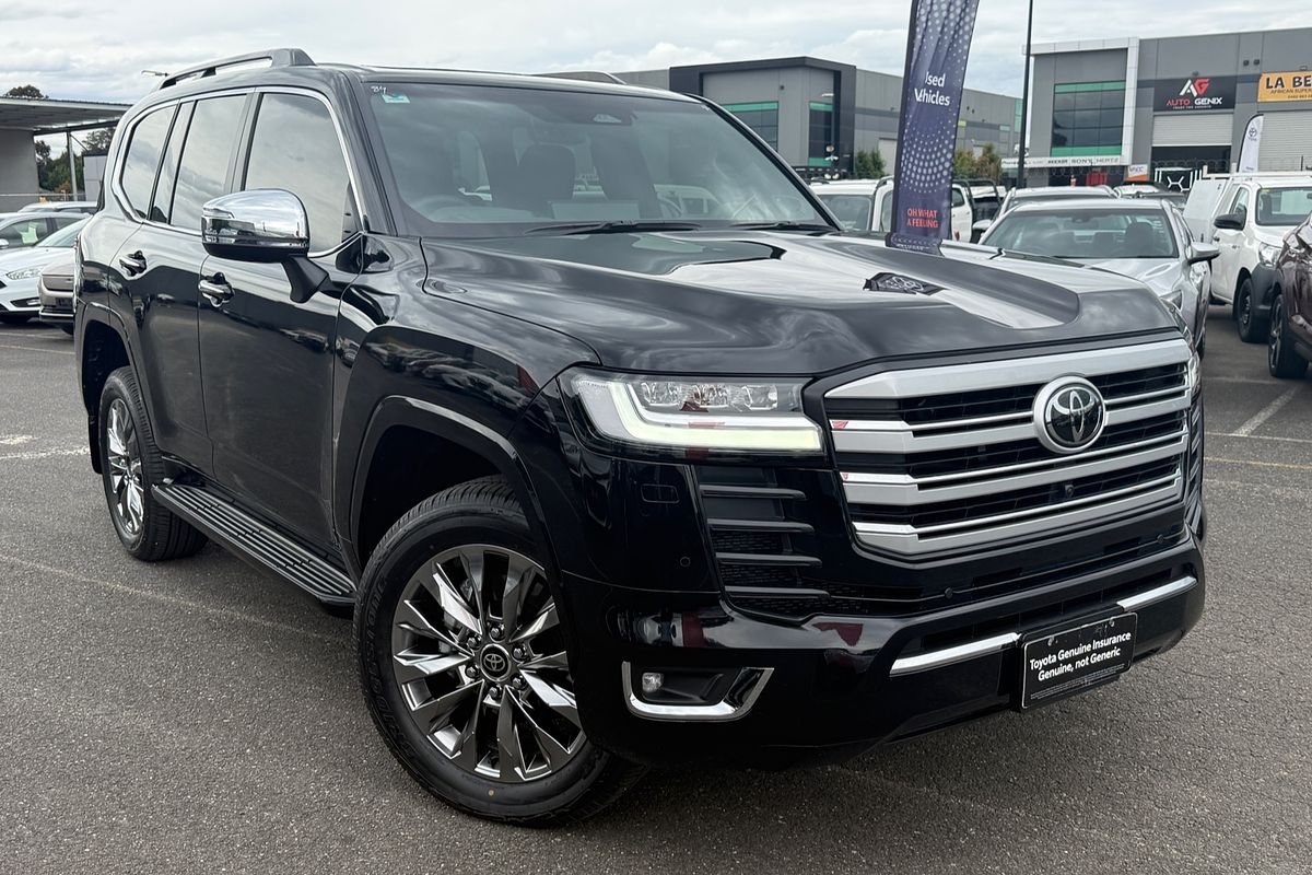 2025 Toyota Landcruiser Sahara ZX FJA300R