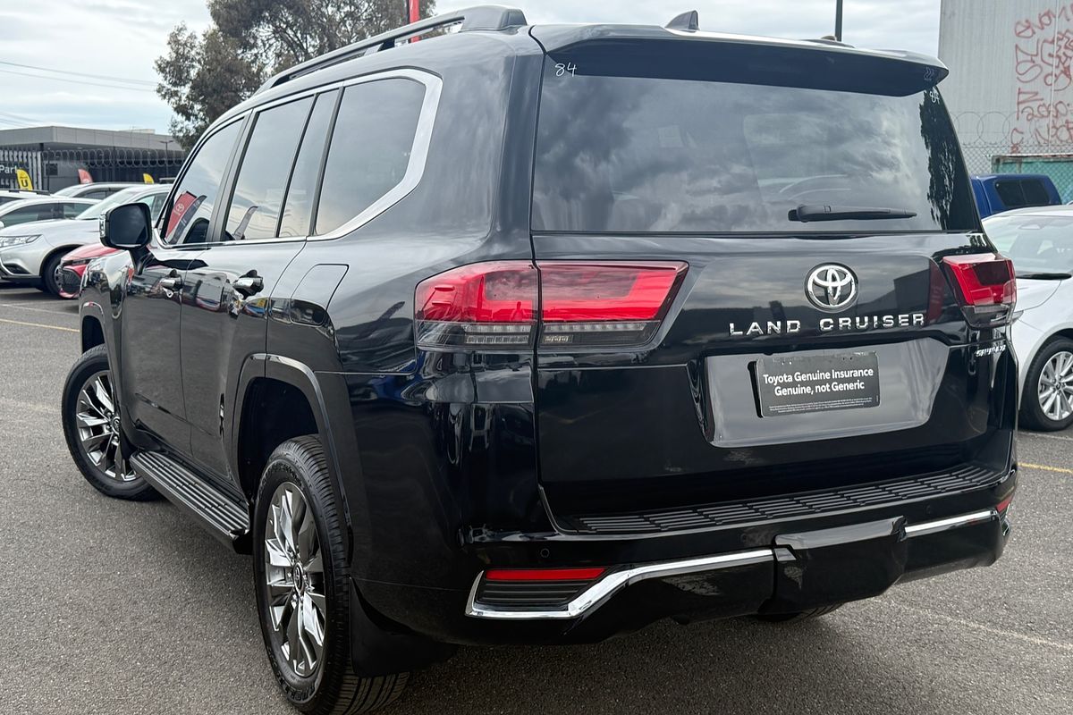 2025 Toyota Landcruiser Sahara ZX FJA300R