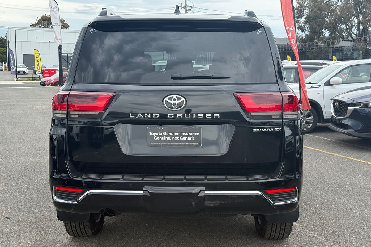 2025 Toyota Landcruiser Sahara ZX FJA300R