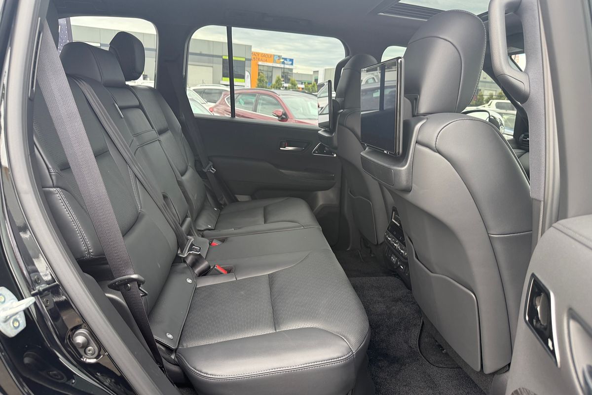 2025 Toyota Landcruiser Sahara ZX FJA300R