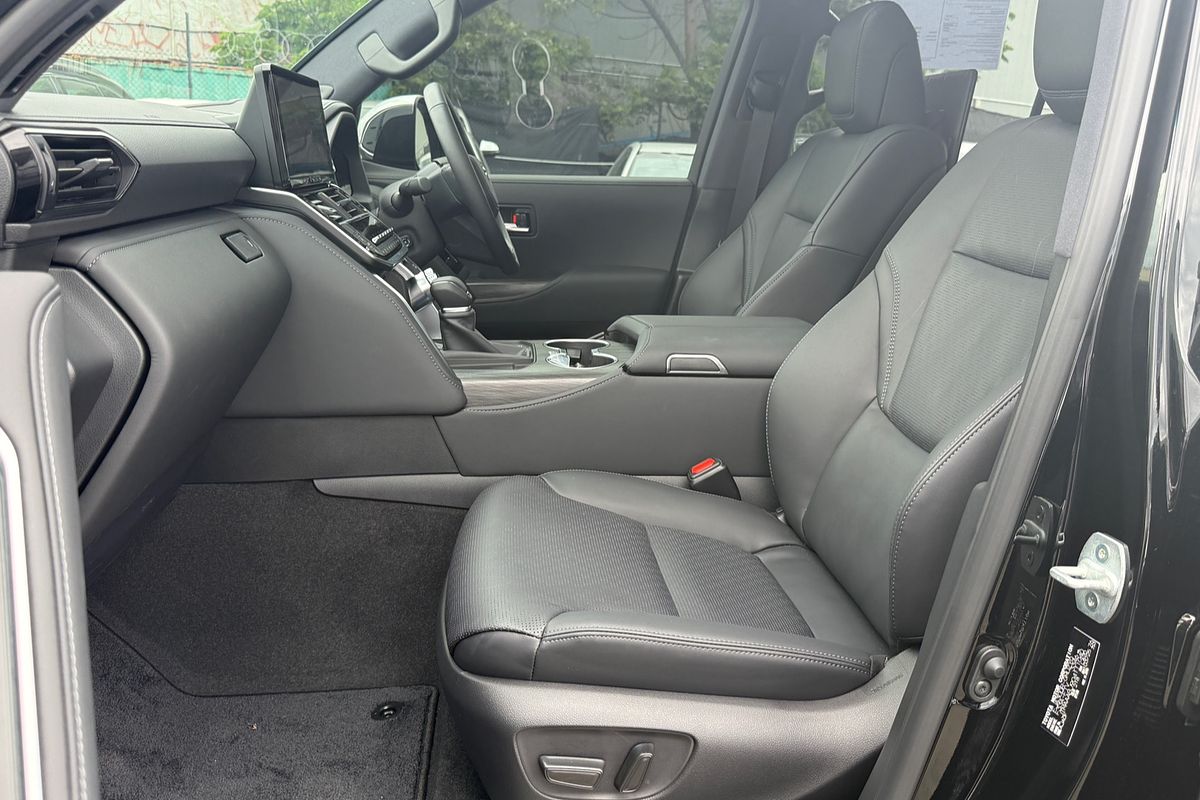 2025 Toyota Landcruiser Sahara ZX FJA300R