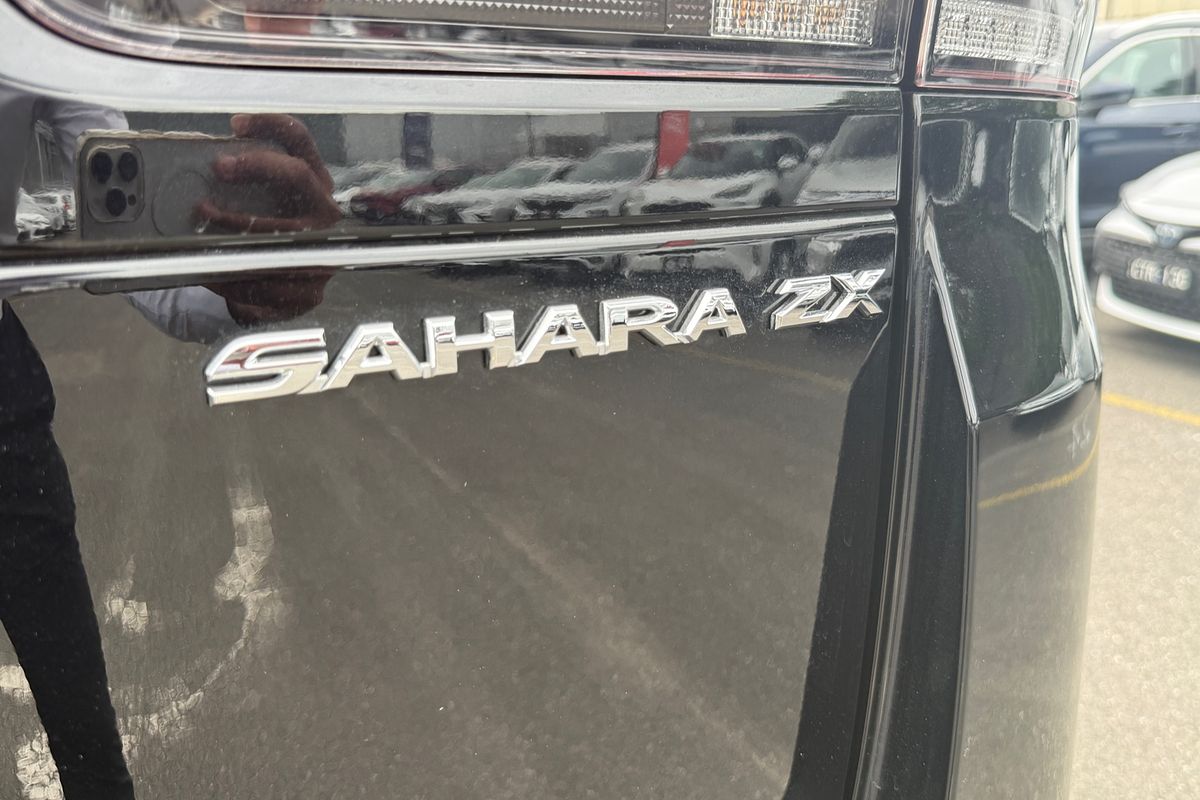 2025 Toyota Landcruiser Sahara ZX FJA300R