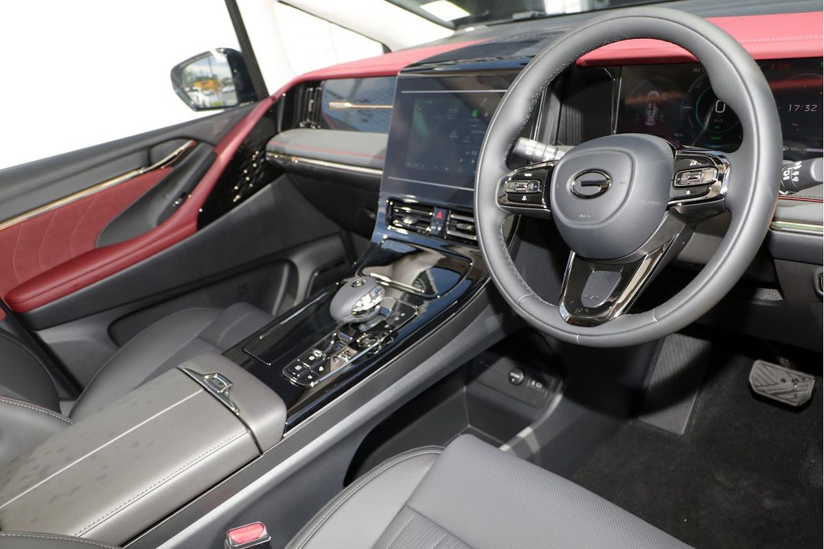 2025 GAC M8 LUXURY A88