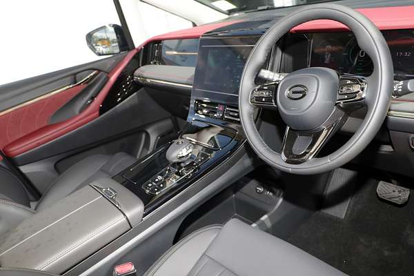 2025 GAC M8 LUXURY A88