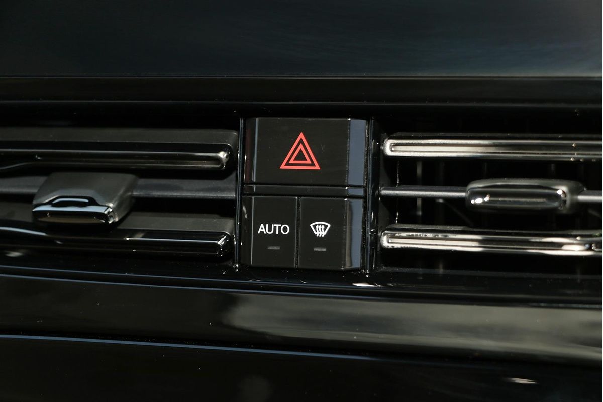 2025 GAC M8 LUXURY A88