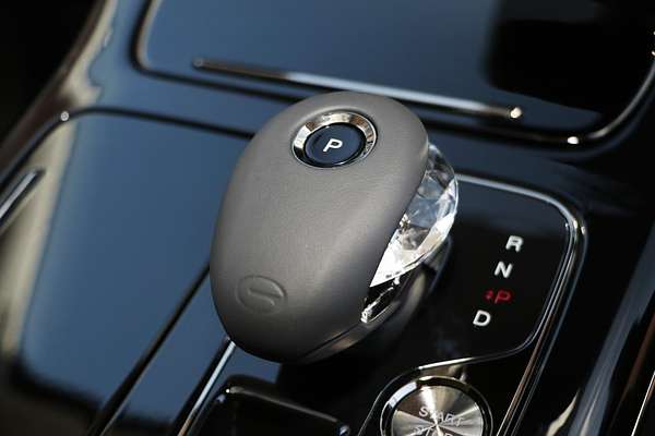 2025 GAC M8 LUXURY A88