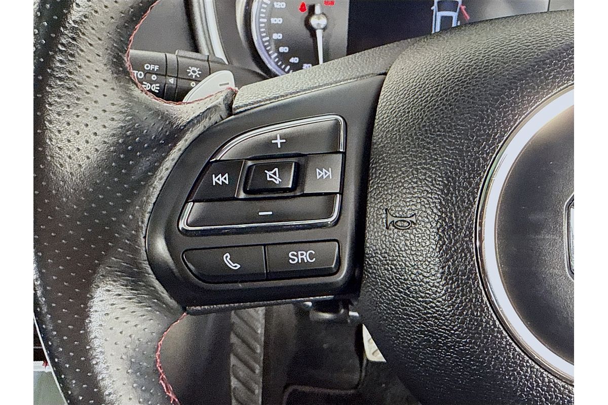 2023 MG HS Essence SAS23