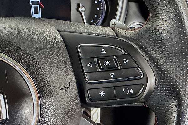 2023 MG HS Essence SAS23