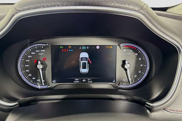 2023 MG HS Essence SAS23