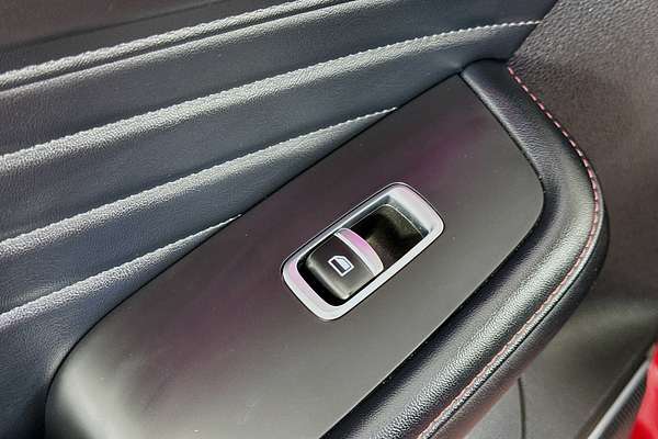 2023 MG HS Essence SAS23