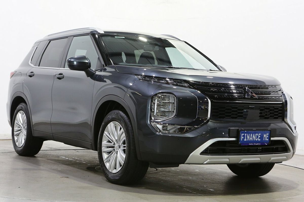 2025 Mitsubishi Outlander LS ZM