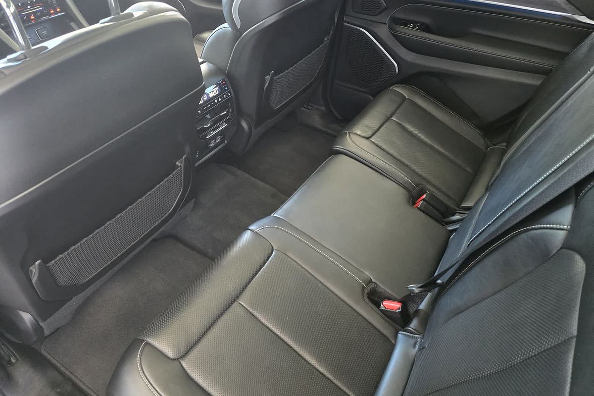 2023 Jeep Grand Cherokee Overland WL