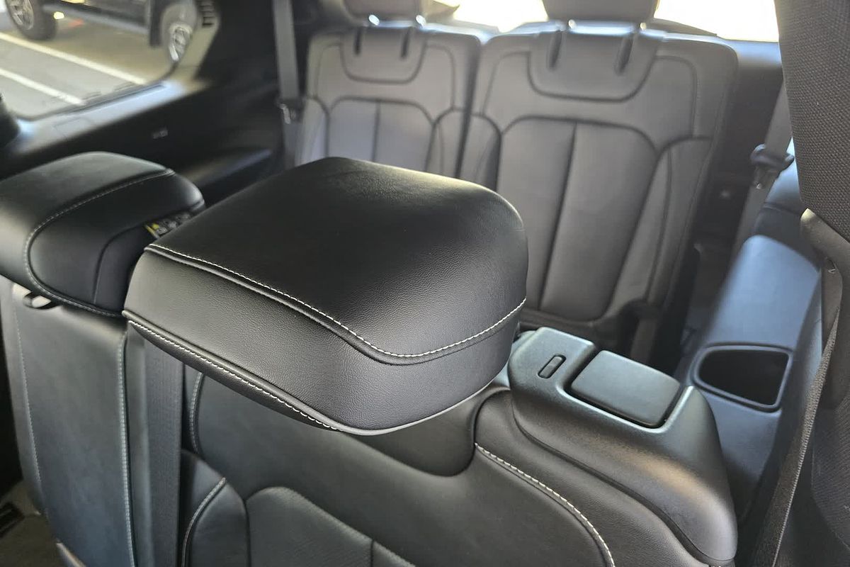 2023 Jeep Grand Cherokee Overland WL