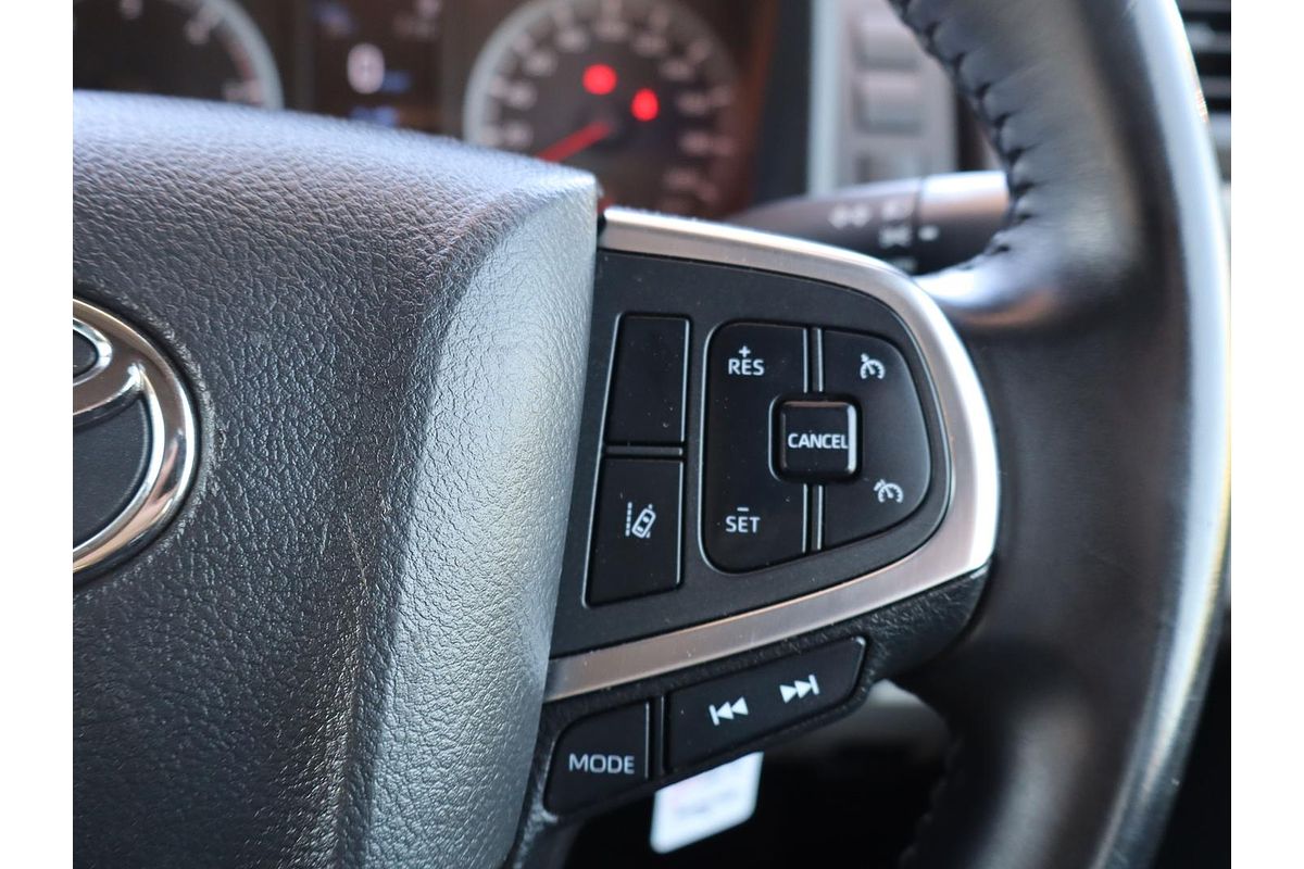 2021 Toyota Hiace Commuter GDH322R ELWB High Roof