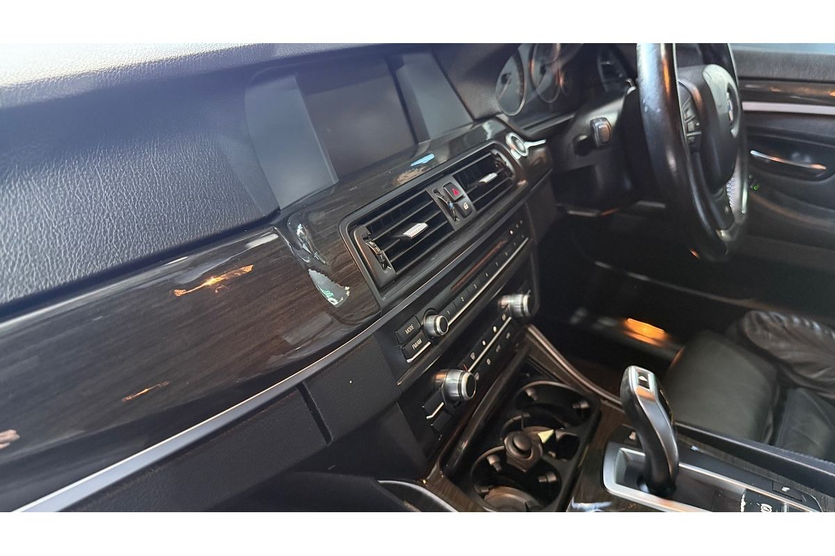 2011 BMW 5 Series 520d F10