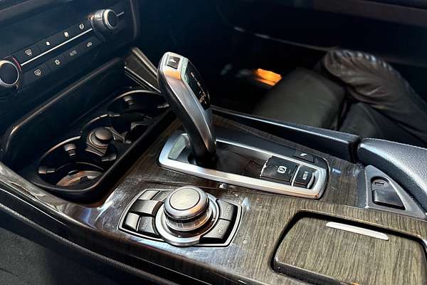 2011 BMW 5 Series 520d F10