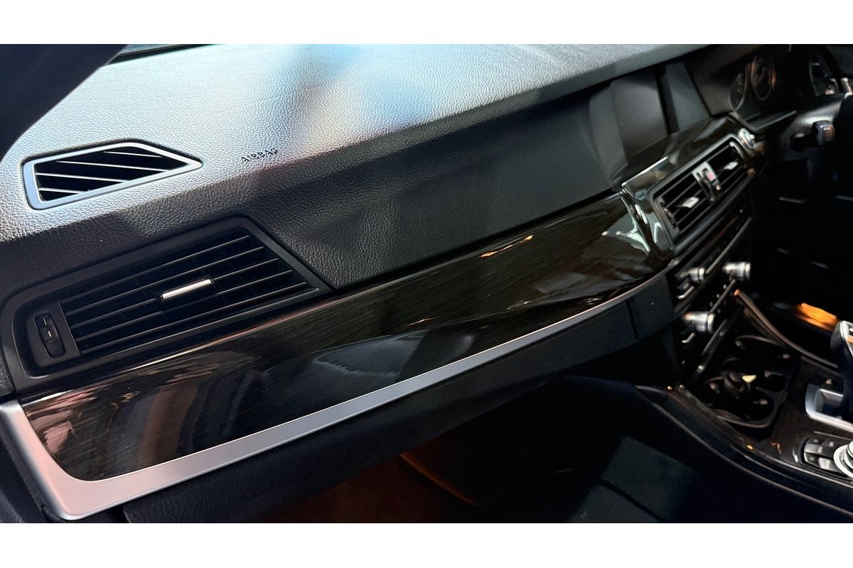 2011 BMW 5 Series 520d F10