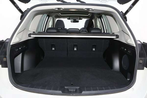 2022 Subaru Forester 2.5i-S S5