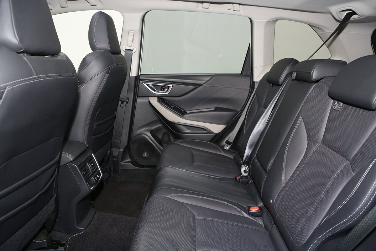 2022 Subaru Forester 2.5i-S S5