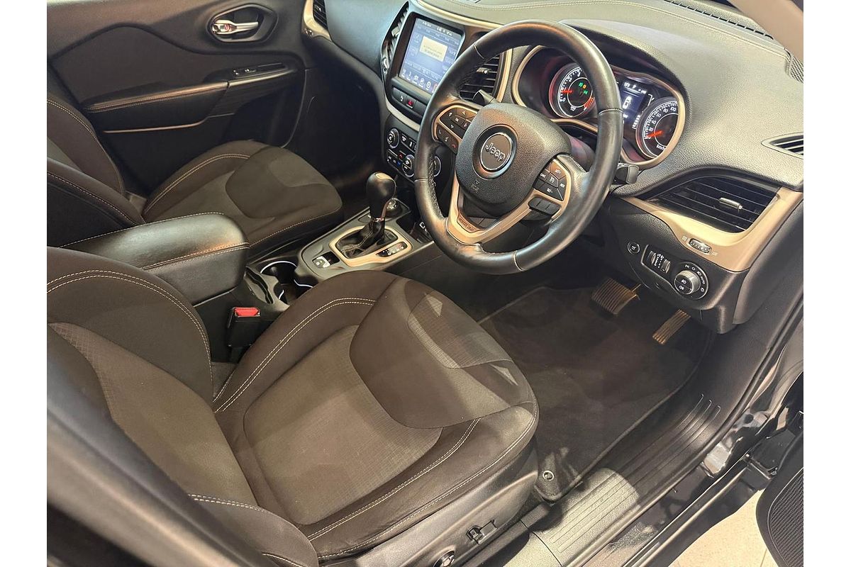 2015 Jeep Cherokee Blackhawk KL