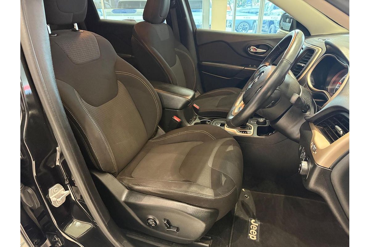 2015 Jeep Cherokee Blackhawk KL