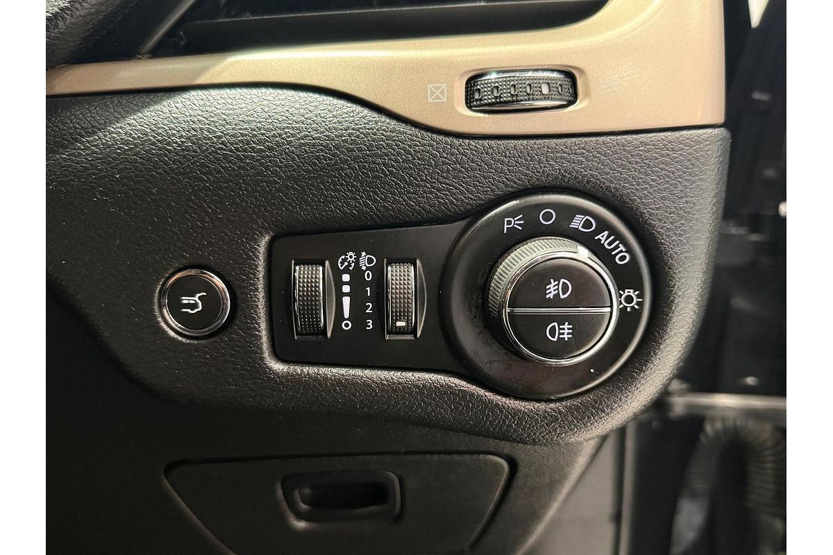 2015 Jeep Cherokee Blackhawk KL