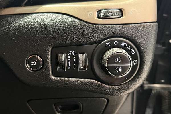 2015 Jeep Cherokee Blackhawk KL