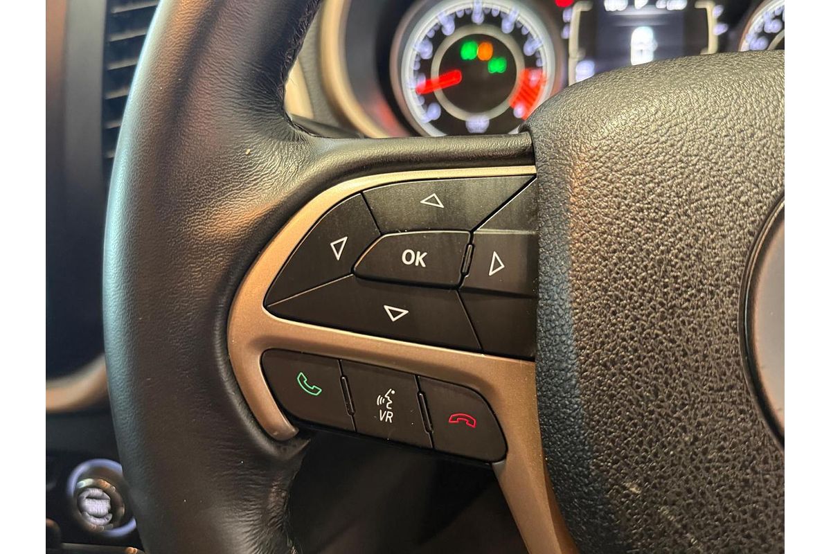 2015 Jeep Cherokee Blackhawk KL