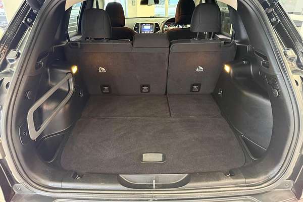 2015 Jeep Cherokee Blackhawk KL