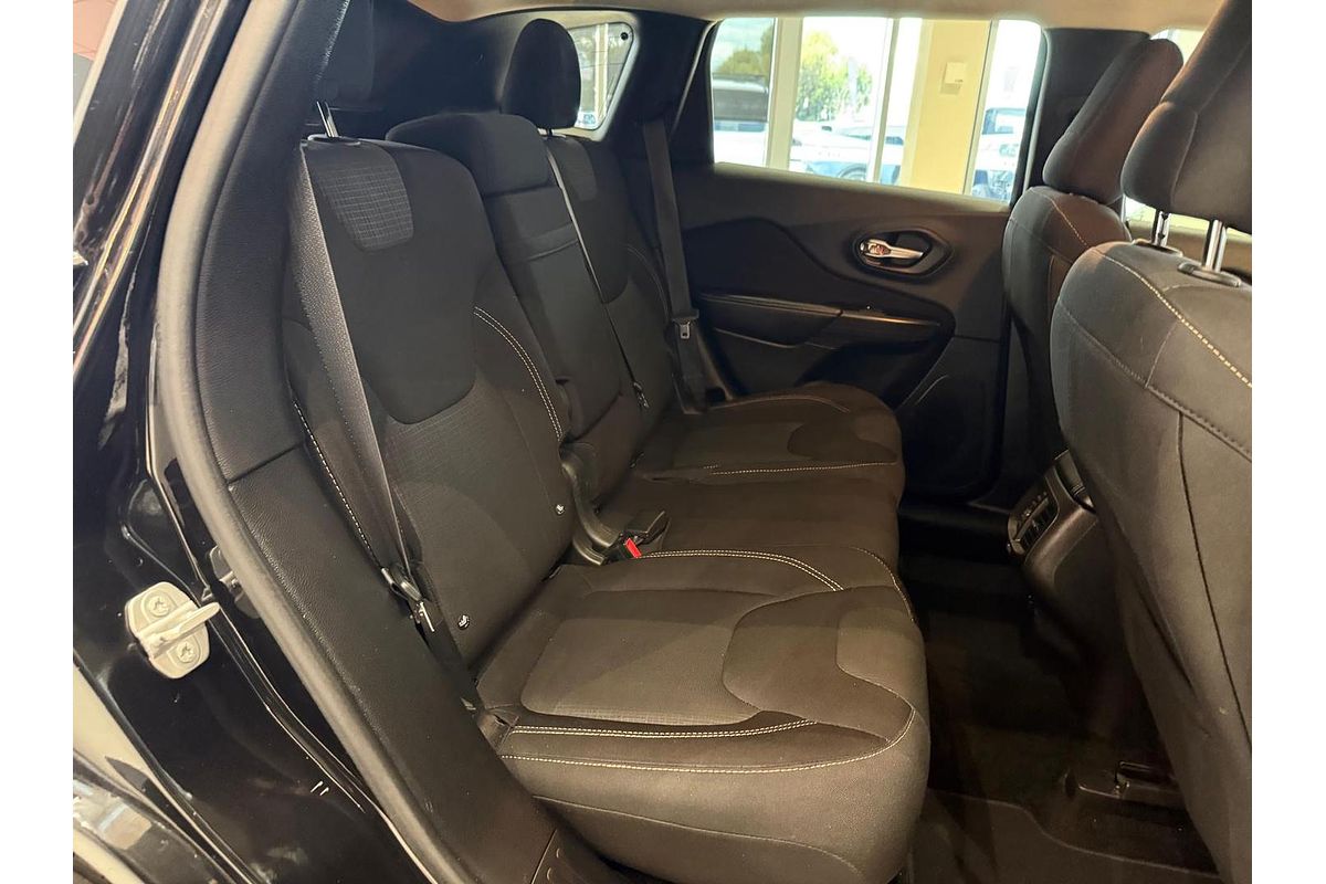 2015 Jeep Cherokee Blackhawk KL