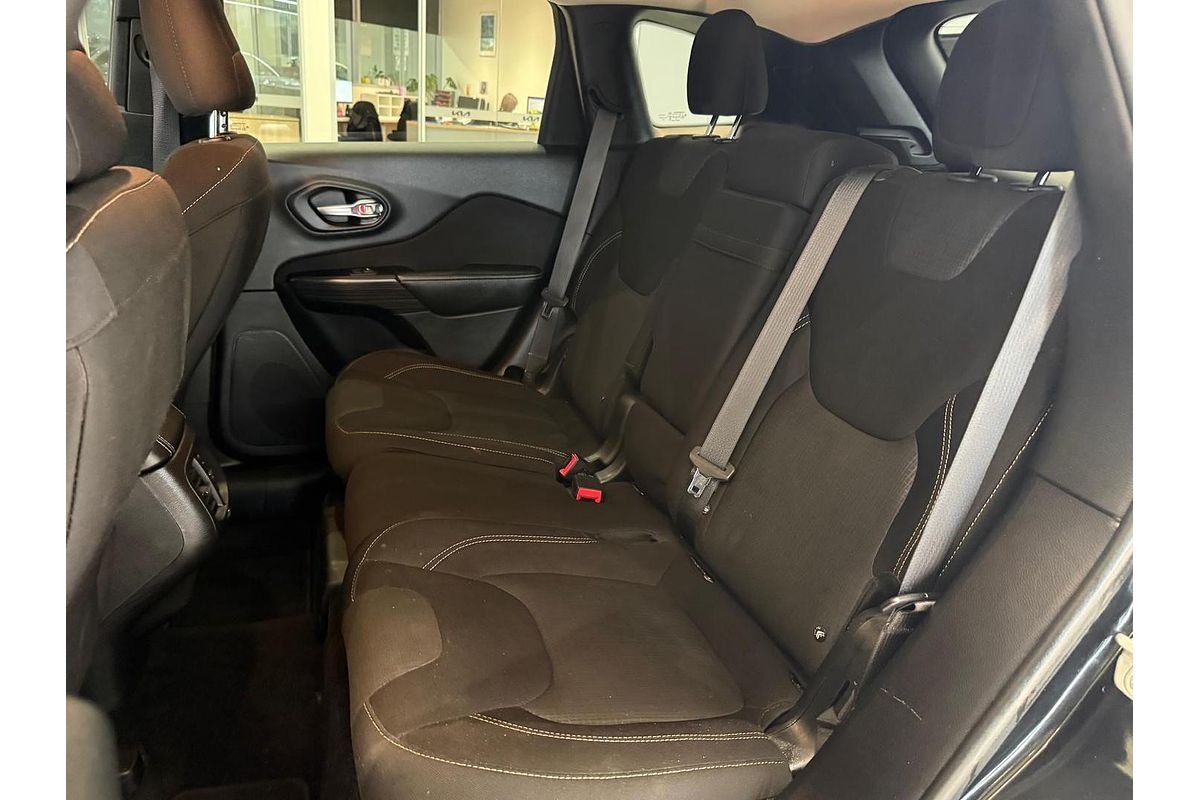 2015 Jeep Cherokee Blackhawk KL