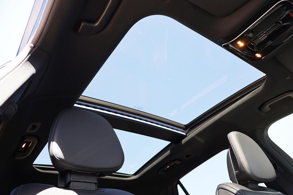 2024 Mercedes-Benz GLC-Class GLC300 X254