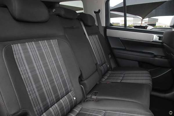 2025 Hyundai Santa Fe Hybrid MX5.V1