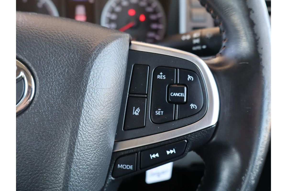 2020 Toyota Hiace Commuter GDH322R ELWB High Roof