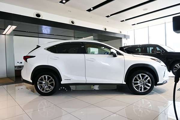 2021 Lexus NX NX300h Luxury AYZ10R