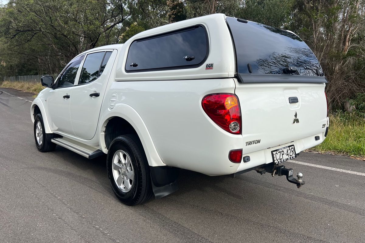 2015 Mitsubishi Triton GLX MN 4X4