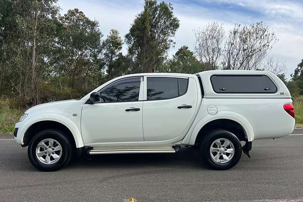 2015 Mitsubishi Triton GLX MN 4X4
