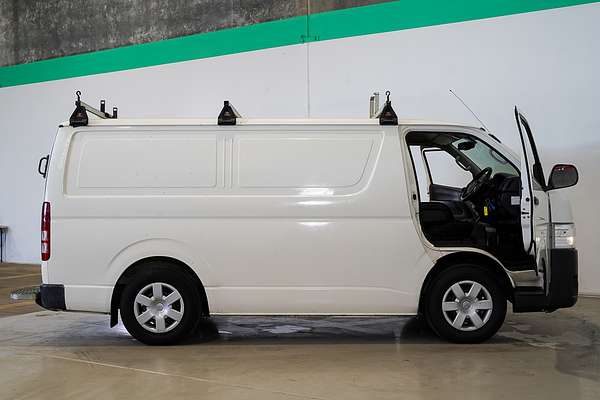 2016 Toyota Hiace TRH201R LWB